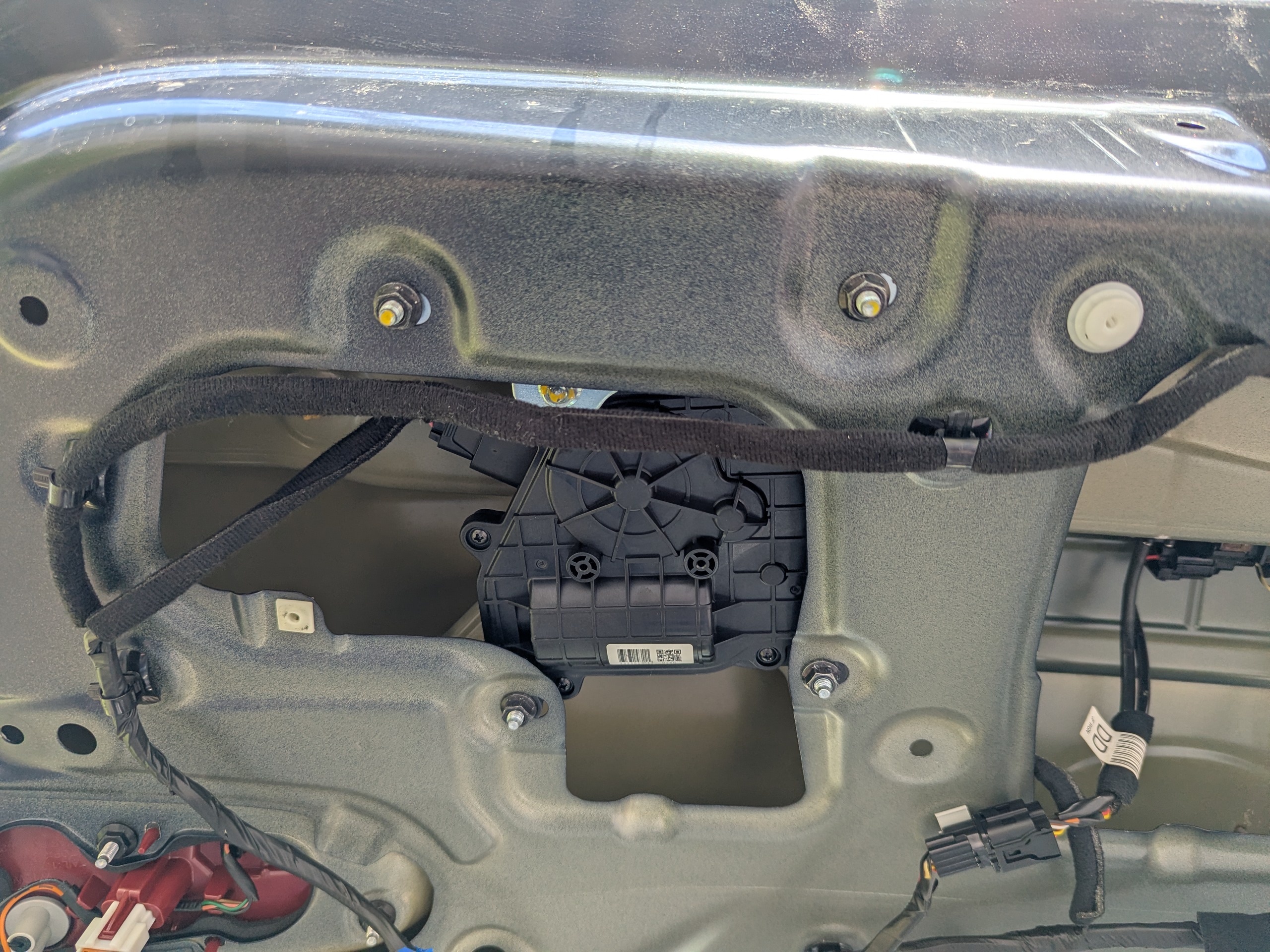Tailgate power assembly